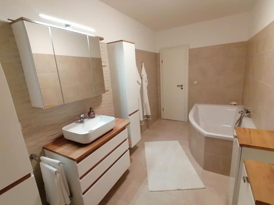 Gemuetliche Ferienwohnung In Neu Kaliss Exterior photo